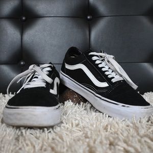 The Original Skate Shoe! 🛹 Suede Vans. Low Top.